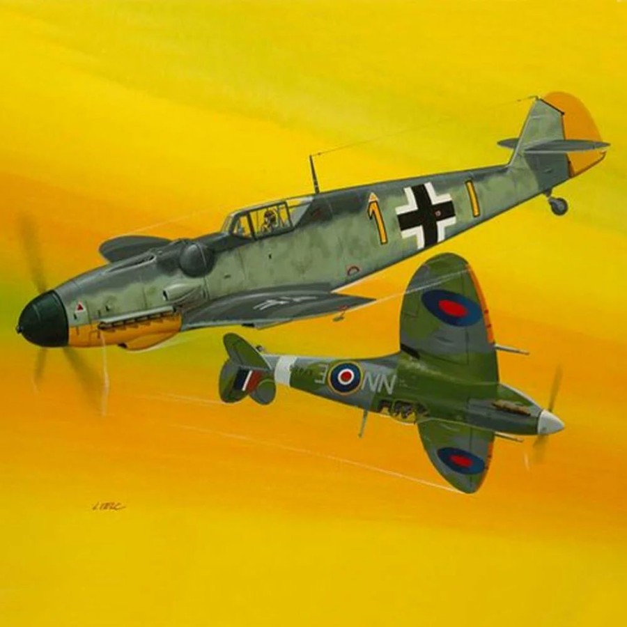 Plastic Aircraft Models * | Revell 1/72 Combat Set Bf109G-10 & Spitfire Mk.V