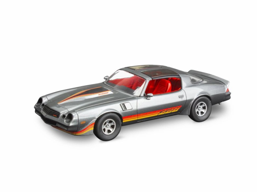 Plastic Civilian Vehicles * | Revell 1/25 1981 Chevy Camaro Z28 Plastic Model Kit 14526