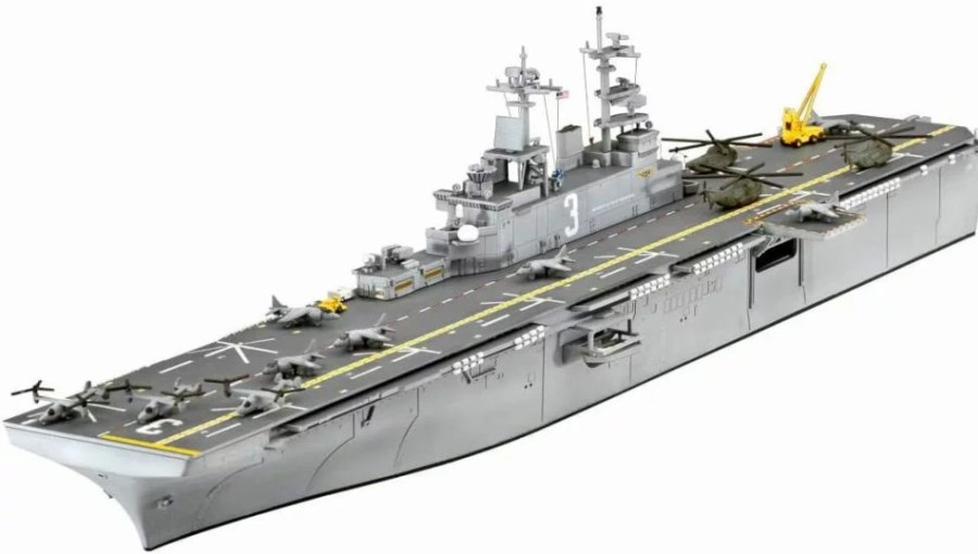 Plastic Ship Models * | Revell 1/700 Uss Wasp Class Plastic Model Kit