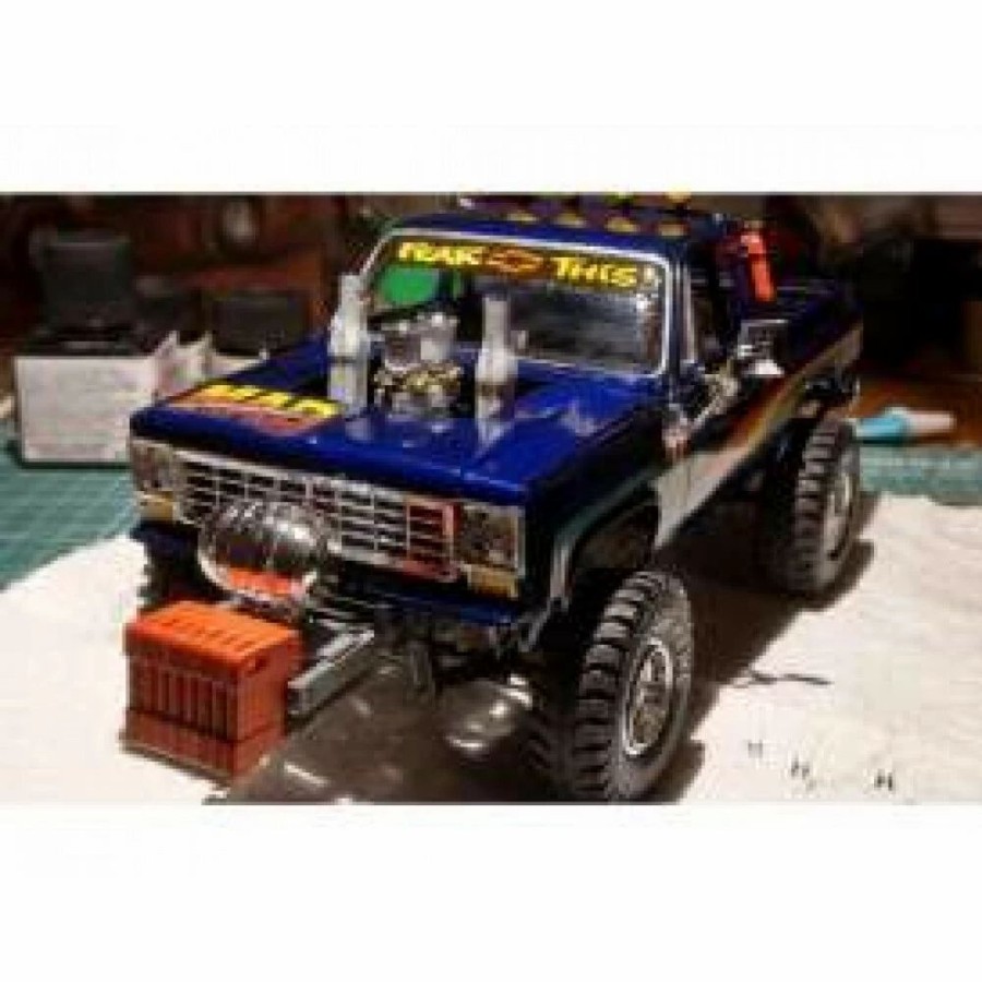 Plastic Civilian Vehicles * | Revell 1/24 1978 Chevy Blazer Pulldozer Plastic Model Kit 14532