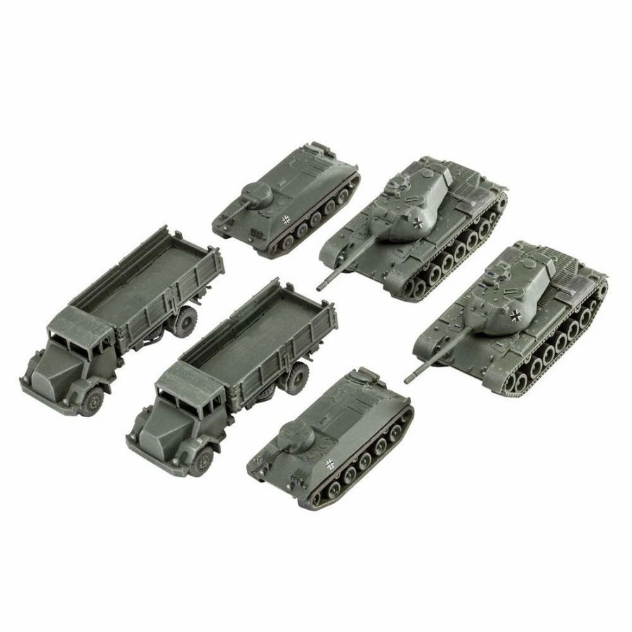 Plastic Military Land Kits * | Revell 1/144 Bundeswehr M47 Patton & Hs 03351 Plastic Model Kit