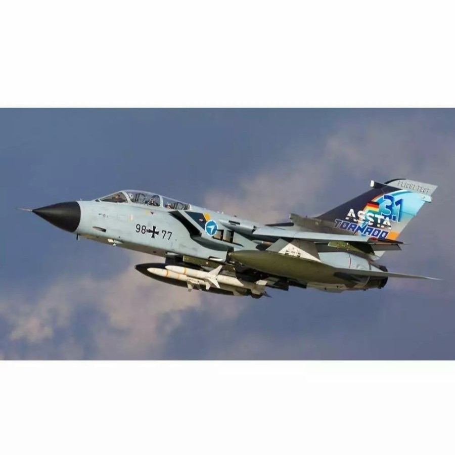 Plastic Aircraft Models * | Revell 1/72 Tornado Assta 3.1 03842 Plastic Model Kit